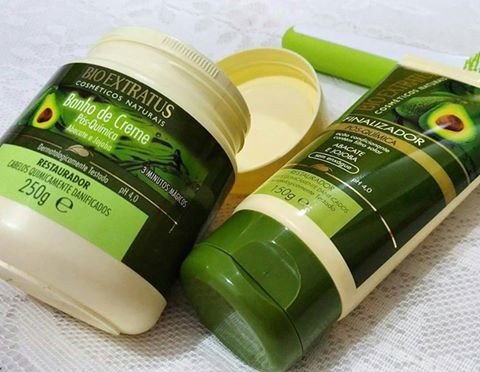 Restaure o cabelo danificado com a linha Pós Química